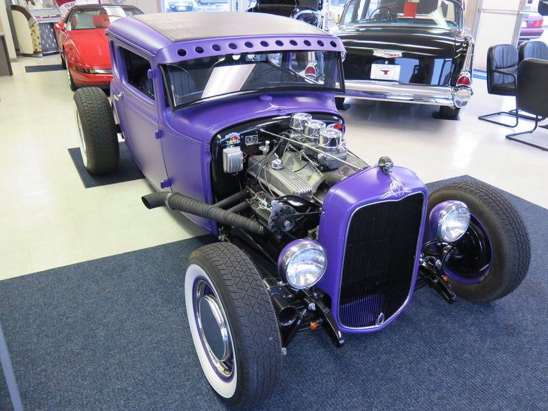 1930 Ford Model A – 5 window coupe Hot Rod