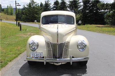 1940 Ford Tudor Deluxe RestoRod