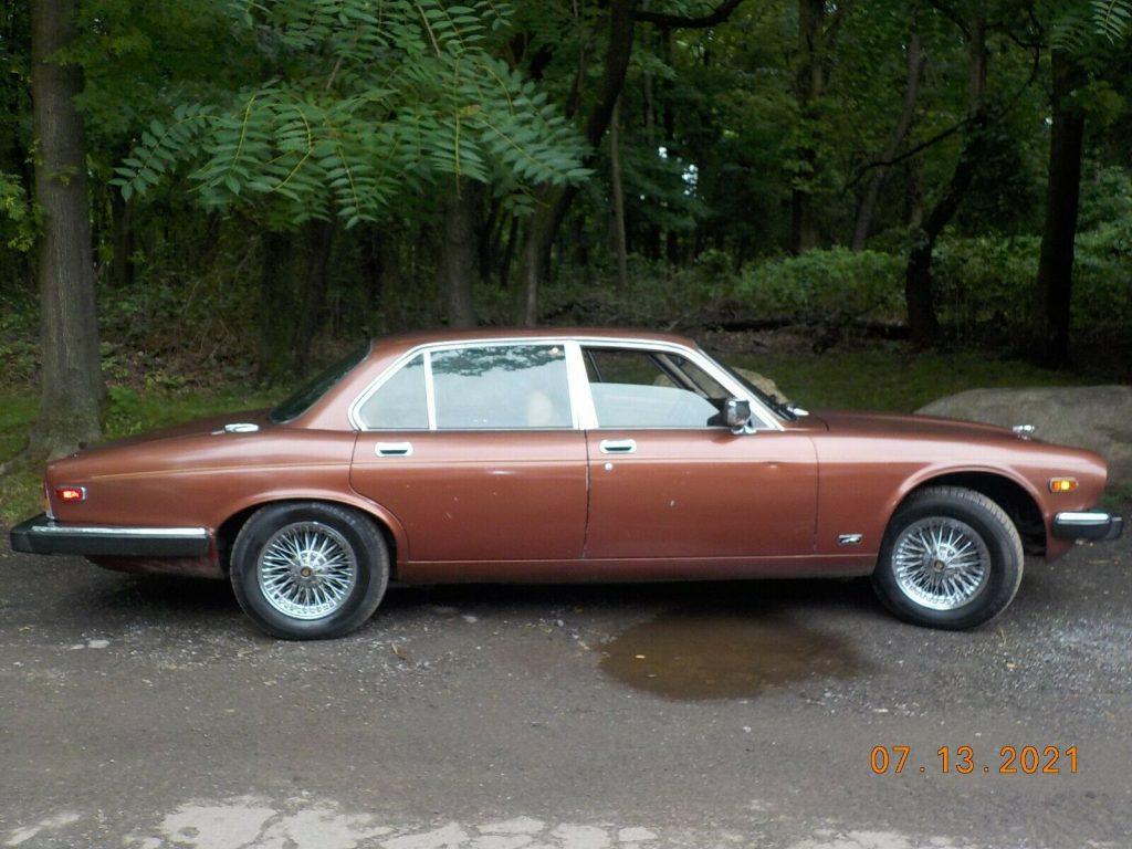 1981 Jaguar XJ6 WITH THE Chevy 350 Engine VERY FAST