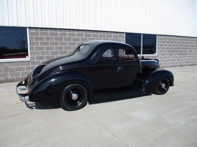 Beautifully Built and Real 1939 Ford Hot Rod!!!